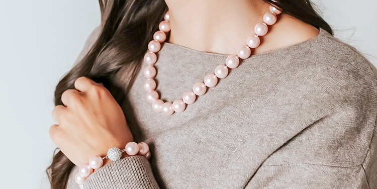 Wear Pearl Jewelry Every Day